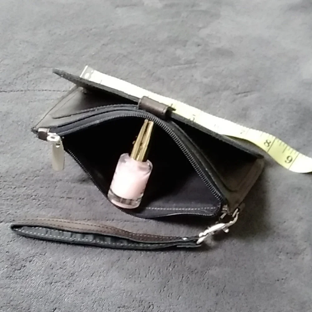 KANVA Leather Wallet Sz 8